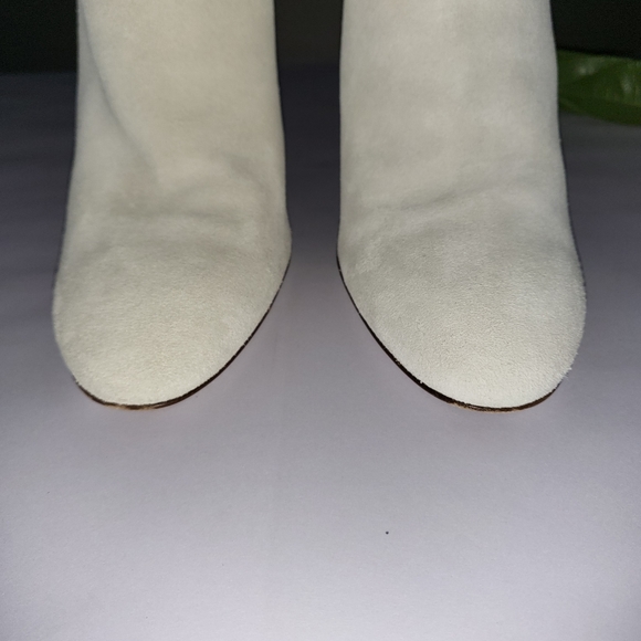 SOLD❤️🌼GUCCI Abigail Suede ankle Boots RARE & STUNNING - Picture 9 of 15